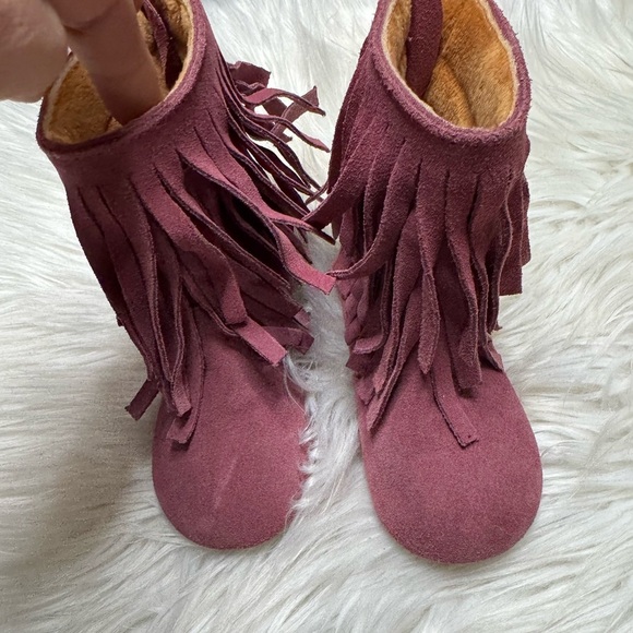 Fringe Boots Monkey feet dusty rose/pink size 2/3 yrs - Picture 2 of 14